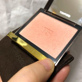 トムフォード(TOM FORD)の超美品♥️ トムフォード　チークカラー　フランティック　ピンク　01 ブラッシュ(チーク)