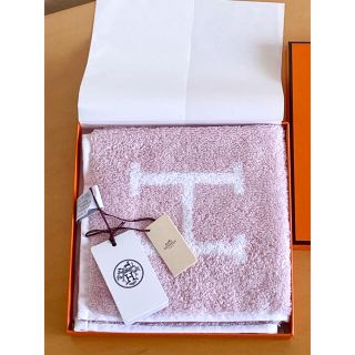 エルメス(Hermes)の★ひな様専用★エルメス　ハンドタオル（ハンカチ）(ハンカチ)