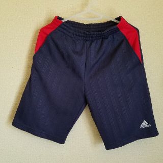 アディダス(adidas)のadidasハーフパンツ140 ネイビー×レッド(パンツ/スパッツ)