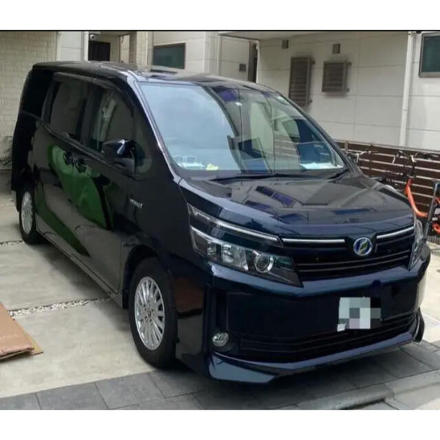 トヨタ(トヨタ)のTOYOTA トヨタ　VOXY ハイブリッドＶ　ラバー　マット　専用 自動車/バイクの自動車(車内アクセサリ)の商品写真