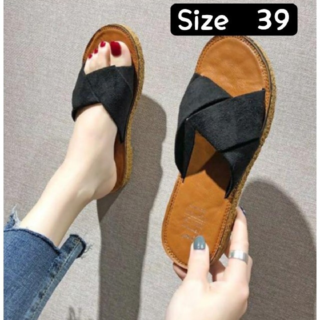 ブラック　Size39♥サンダル ペタンコ スエード調 クロスストラップ レディースの靴/シューズ(サンダル)の商品写真