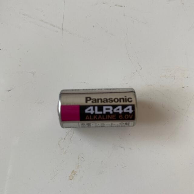 Panasonic(パナソニック)の新品開封済電池 単5電池 Panasonic 4LR44 + LRV08 12V インテリア/住まい/日用品の日用品/生活雑貨/旅行(日用品/生活雑貨)の商品写真