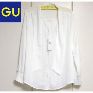 ジーユー(GU)の新品タグ付き　GU　ボウタイブラウス　オフホワイト　XL　2020SS(シャツ/ブラウス(長袖/七分))