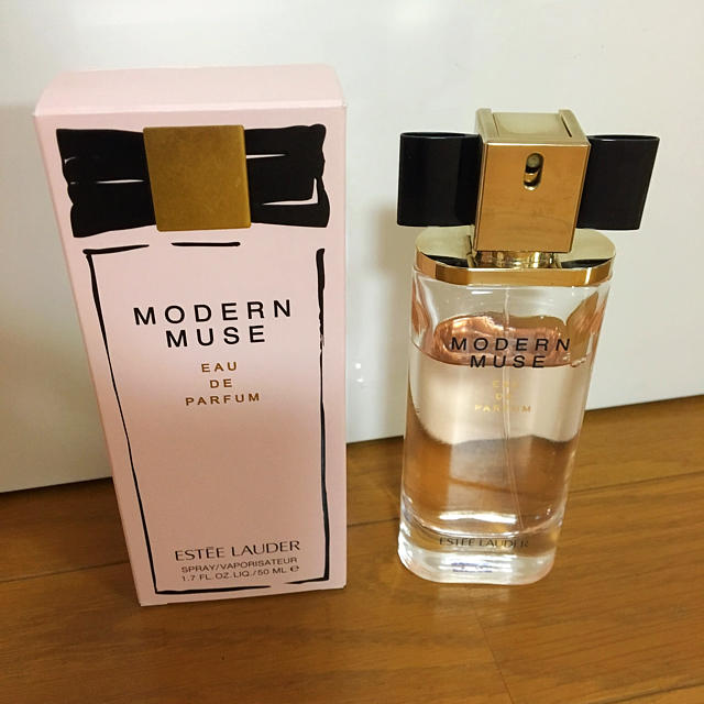 Estee Lauder(エスティローダー)のESTEE LAUDER 香水 コスメ/美容の香水(香水(女性用))の商品写真
