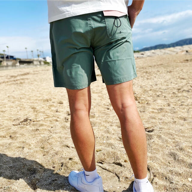 STANDARD CALIFORNIA(スタンダードカリフォルニア)の夏コーデ☆LUSSO SURF ハーフパンツ　Mサイズ☆RVCA メンズのパンツ(ショートパンツ)の商品写真