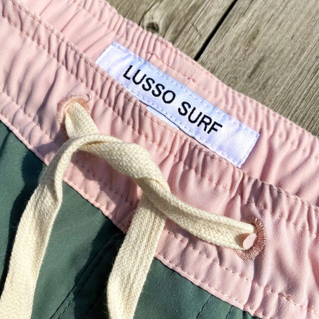 STANDARD CALIFORNIA(スタンダードカリフォルニア)の夏コーデ☆LUSSO SURF ハーフパンツ　Mサイズ☆RVCA メンズのパンツ(ショートパンツ)の商品写真