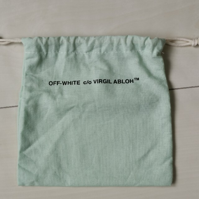 OFF-WHITE(オフホワイト)のOff-White コンパクトウォレット キーチェーン ミニ財布  ストライプ メンズのファッション小物(折り財布)の商品写真