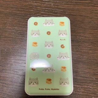 モバイルバッテリー　　猫(バッテリー/充電器)