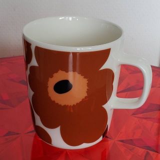 マリメッコ(marimekko)のmarimekko　マグカップ　ブラウン(グラス/カップ)