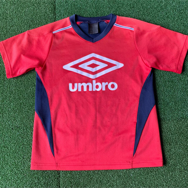 UMBRO(アンブロ)のアンブロ　プラシャツ　130 スポーツ/アウトドアのサッカー/フットサル(ウェア)の商品写真