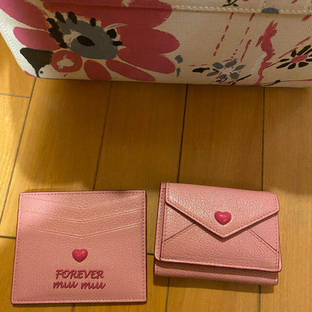輝く高品質な miumiu - miumiu お財布 極美品 カードケース （三つ折り財布）と 財布