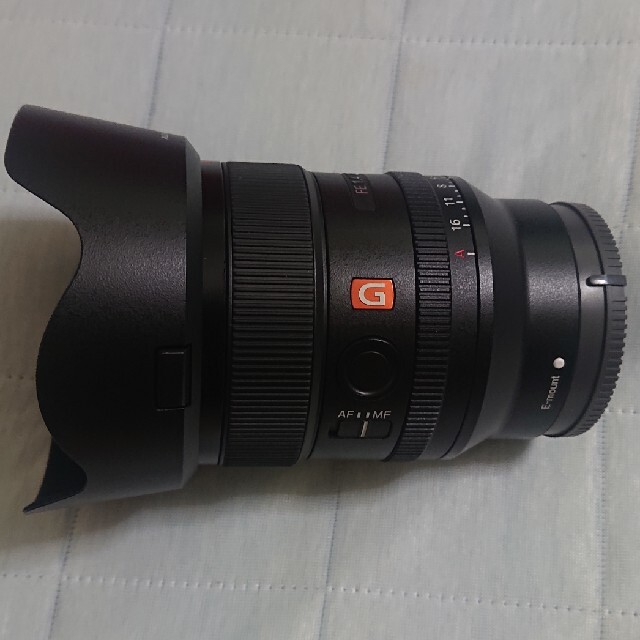 SONY(ソニー)のSONY FE24mm F1.4 GM sel24f14gm スマホ/家電/カメラのカメラ(レンズ(単焦点))の商品写真