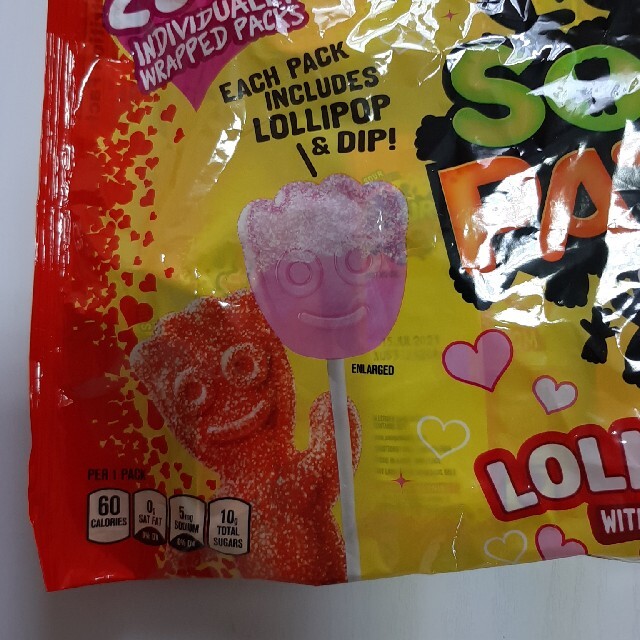 アメリカ菓子　サワーパッチ　Sour Patch  食品/飲料/酒の食品(菓子/デザート)の商品写真