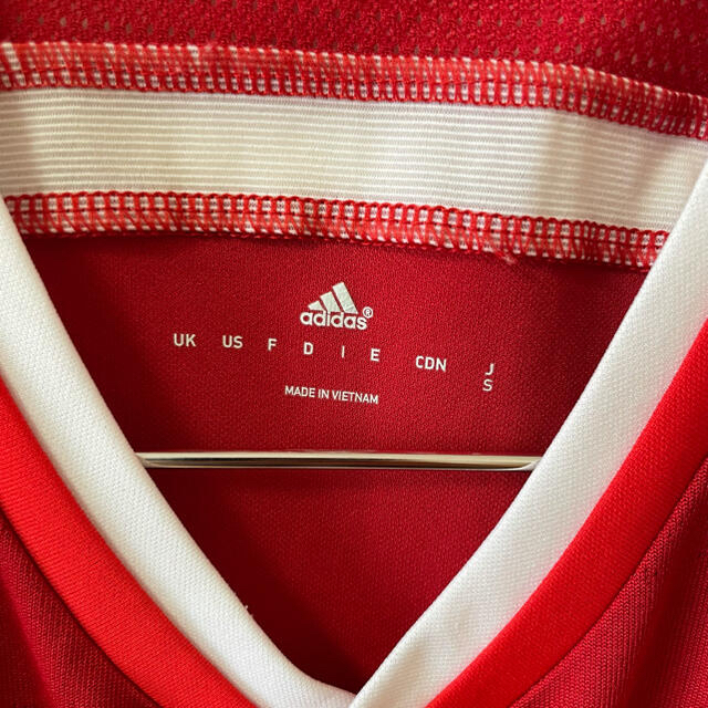 adidas(アディダス)のadidas  アディダス　スポーツウェア スポーツ/アウトドアのサッカー/フットサル(ウェア)の商品写真