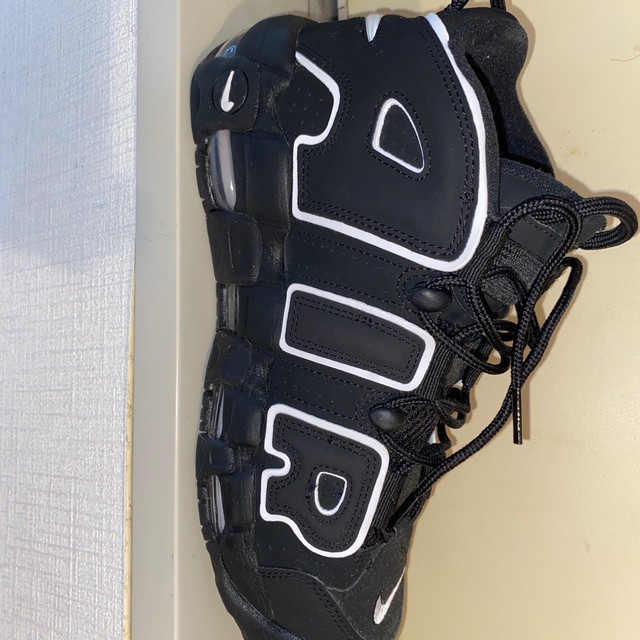 NIKE(ナイキ)のモアテンNIKE Air more uptempo  24.5 ！最終値下げ！ メンズの靴/シューズ(スニーカー)の商品写真