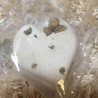 ラッシュ(LUSH)の新品✨LUSH 愛ラブユー バスボム(入浴剤/バスソルト)