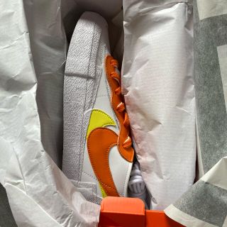 ナイキ(NIKE)のSACAI × NIKE BLAZER LOW "MAGMA ORANGE"(スニーカー)