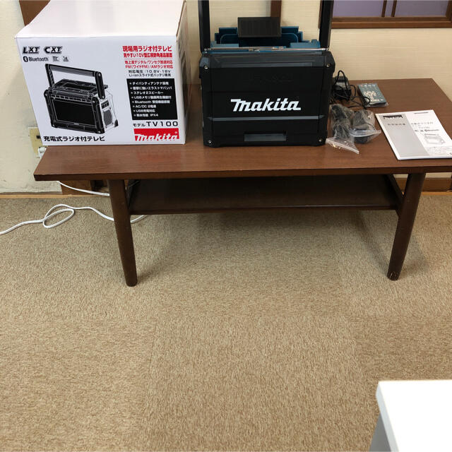 Makita(マキタ)のマキタ　現場用ラジオ付テレビ スマホ/家電/カメラのテレビ/映像機器(テレビ)の商品写真