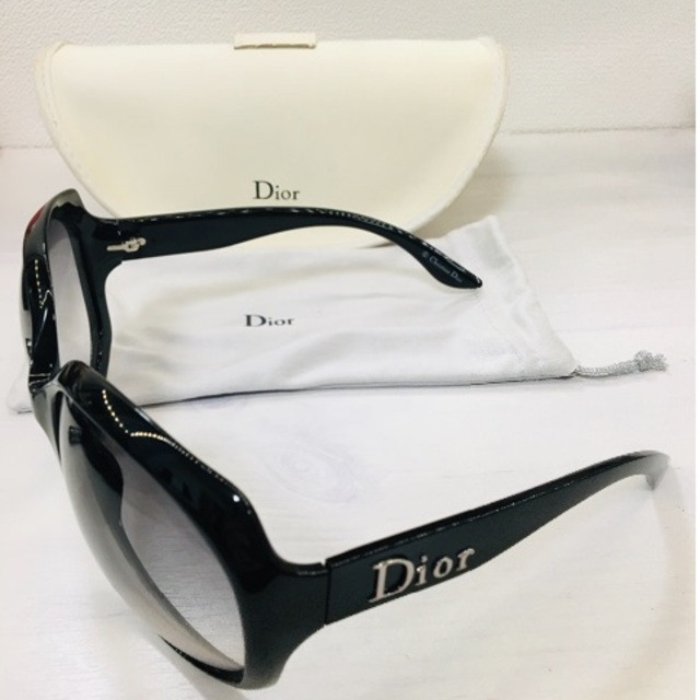 Dior　グロッシー　サングラス　ブラック