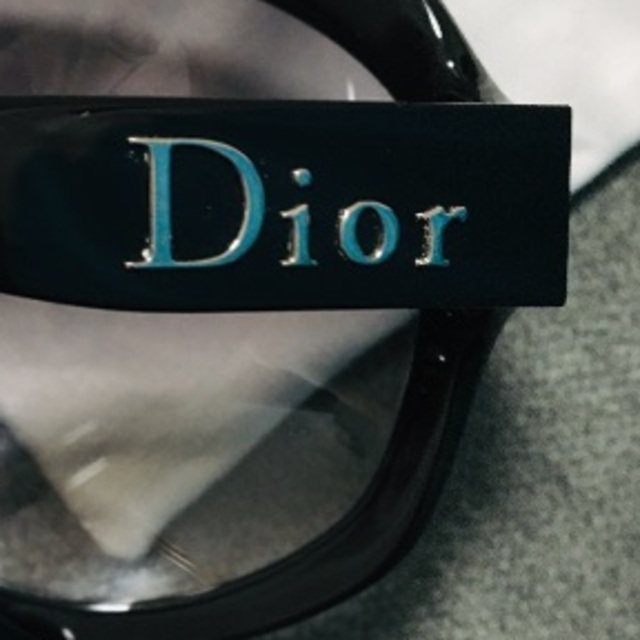 Dior　グロッシー　サングラス　ブラック