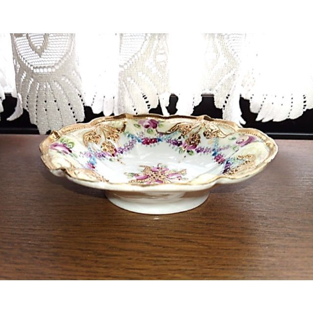 Noritake(ノリタケ)の（りんす８３０様専用）オールドノリタケ 小さ目ボウル 薔薇文 金盛  インテリア/住まい/日用品のインテリア小物(置物)の商品写真