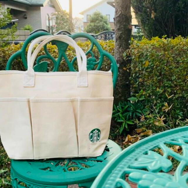 Starbucks Coffee(スターバックスコーヒー)のスタバ　2021福袋　トートバッグ レディースのバッグ(トートバッグ)の商品写真