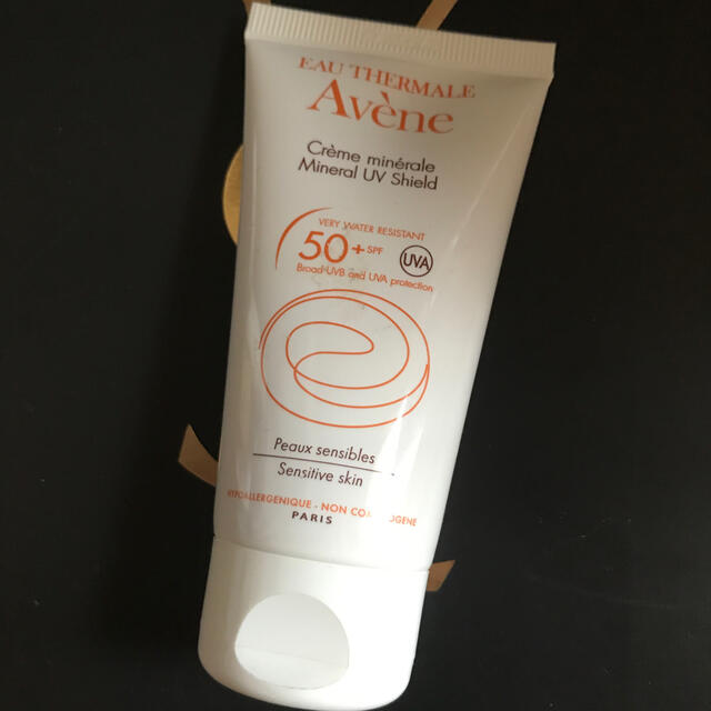 Avene(アベンヌ)の専用。アベンヌミネラルUVシールド コスメ/美容のボディケア(日焼け止め/サンオイル)の商品写真