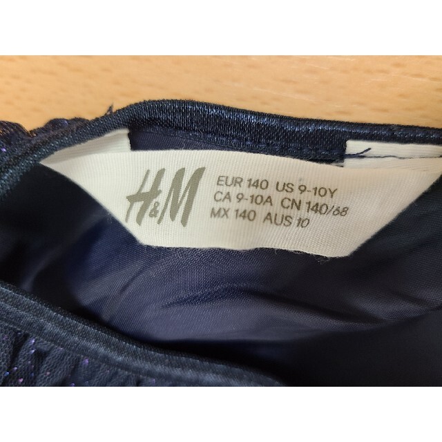 H&H(エイチアンドエイチ)のH&M　キッズ　ワンピース キッズ/ベビー/マタニティのキッズ服女の子用(90cm~)(ワンピース)の商品写真
