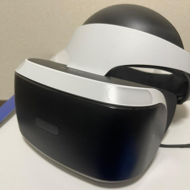 PlayStation VR(プレイステーションヴィーアール)のPlayStationVR/Camera同梱版 CUHJ-16001 生産終了品 エンタメ/ホビーのゲームソフト/ゲーム機本体(家庭用ゲーム機本体)の商品写真
