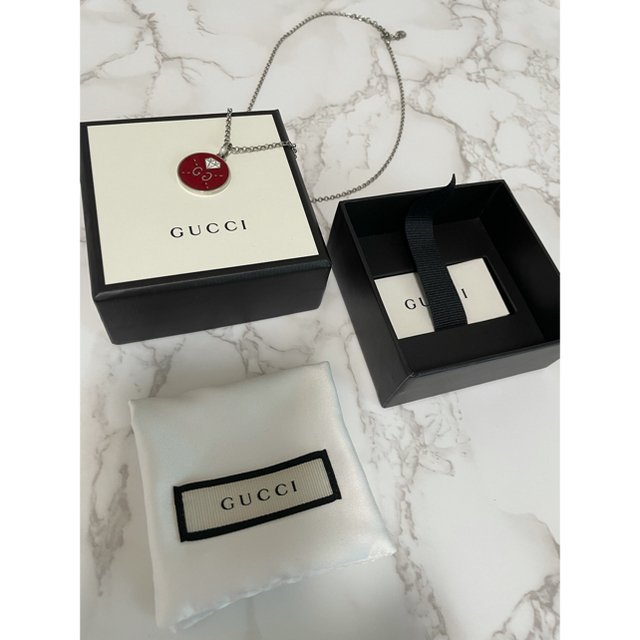 Gucci(グッチ)のグッチ出品中様専用 メンズのアクセサリー(ネックレス)の商品写真