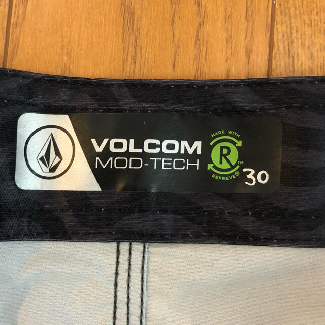volcom(ボルコム)のボルコム　VOLCOM ボルコム 水着　サーフウェア 上下セット メンズの水着/浴衣(水着)の商品写真