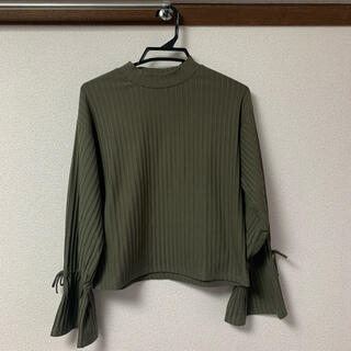 マウジー(moussy)のmoussy カットソー RIBBON SLEEVE RIB TOPS(カットソー(長袖/七分))