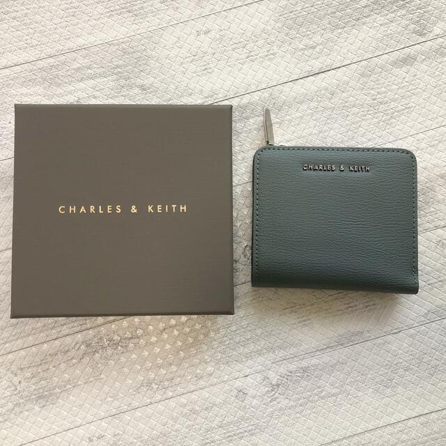 Charles and Keith(チャールズアンドキース)のミニウォレット　CHARLES&KEITH チャールズアンドキース　ミニ財布 レディースのファッション小物(財布)の商品写真