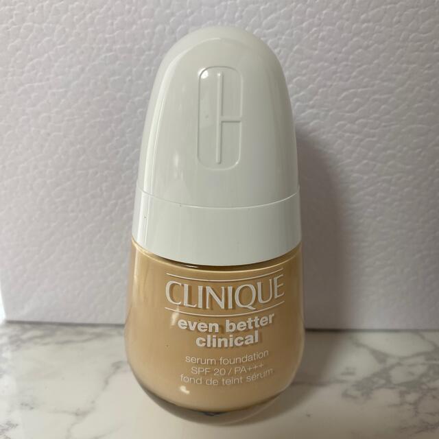 CLINIQUE(クリニーク)のCLINIQUE イーブンベターブライトセラムファンデーション コスメ/美容のベースメイク/化粧品(ファンデーション)の商品写真