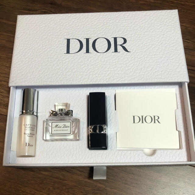 Christian Dior(クリスチャンディオール)のクリスチャンディオール　バースデーギフト コスメ/美容のキット/セット(コフレ/メイクアップセット)の商品写真