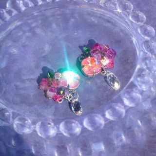 紫陽花をイメージしたピアス/イヤリング　ピンク(ピアス)