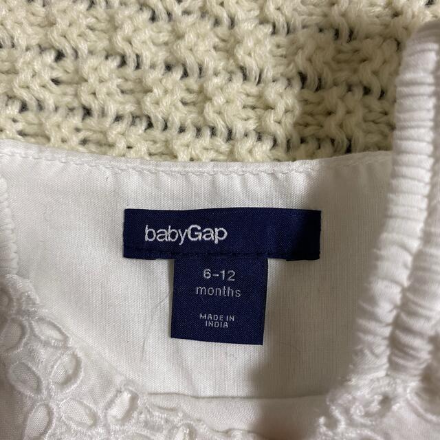 babyGAP(ベビーギャップ)の【美品】babygap ギャップ 刺繍ワンピース サイズ70 キッズ/ベビー/マタニティのベビー服(~85cm)(ワンピース)の商品写真