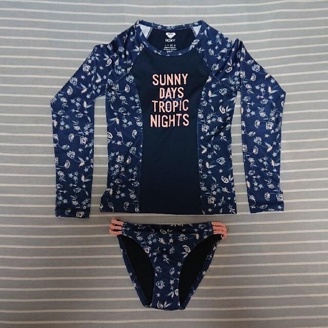 Roxy(ロキシー)のROXY 水着 女児 8歳 130 中古 キッズ/ベビー/マタニティのキッズ服女の子用(90cm~)(水着)の商品写真