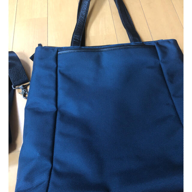 LANVIN en Bleu(ランバンオンブルー)のランバンオンブルートートバック メンズのバッグ(トートバッグ)の商品写真