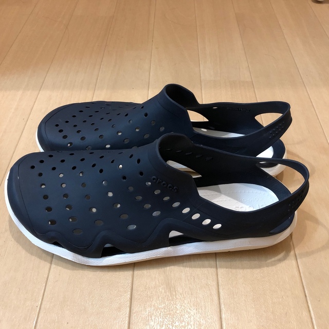 crocs(クロックス)のクロックス　メンズ スウィフトウォーターウェーブ　サイズ８ メンズの靴/シューズ(サンダル)の商品写真