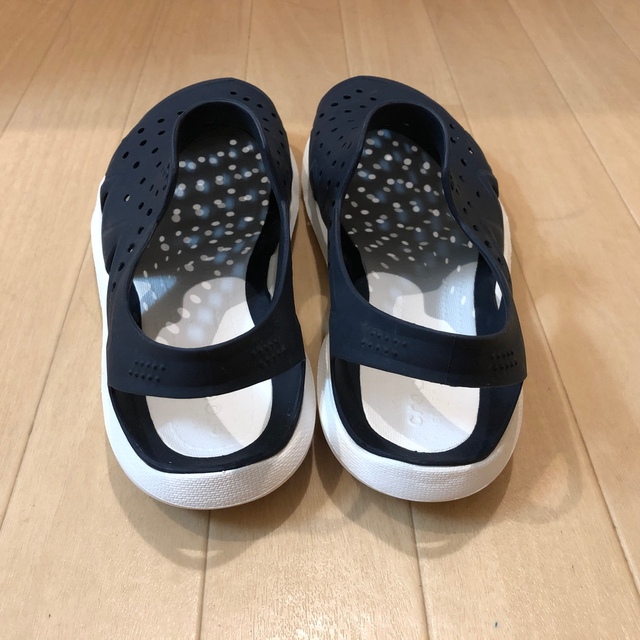 crocs(クロックス)のクロックス　メンズ スウィフトウォーターウェーブ　サイズ８ メンズの靴/シューズ(サンダル)の商品写真