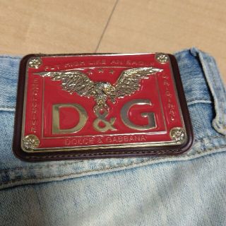 ディーアンドジー(D&G)のD&G 金属プレート ダメージ デニム(デニム/ジーンズ)