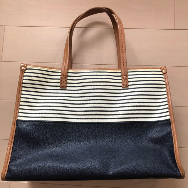 Tory Burch(トリーバーチ)の【トリーバーチ】ハンドバッグ　夏向　軽量　ボーダー レディースのバッグ(ハンドバッグ)の商品写真