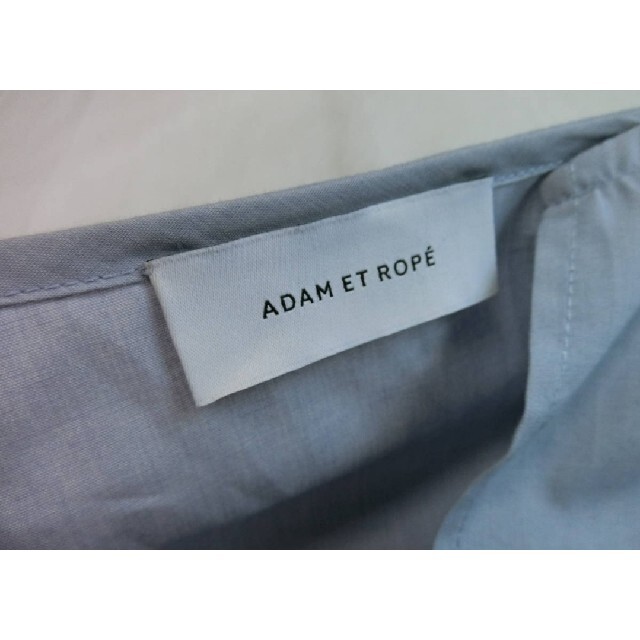 Adam et Rope'(アダムエロぺ)のADAM ET ROPE’　大人可愛い♪　タックフレア　スリーブブラウス レディースのトップス(シャツ/ブラウス(半袖/袖なし))の商品写真