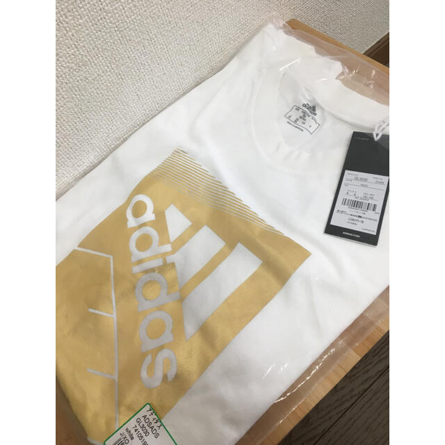 adidas(アディダス)のadidas ホワイト×ゴールドプリント　Tシャツ メンズのトップス(Tシャツ/カットソー(半袖/袖なし))の商品写真