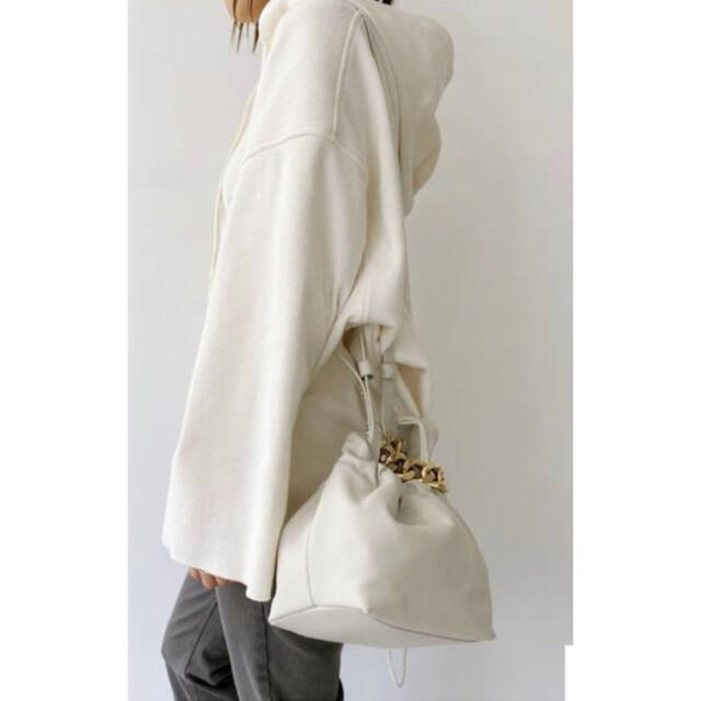 L'Appartement DEUXIEME CLASSE(アパルトモンドゥーズィエムクラス)の美品【DEMELLIER LONDON】hand bag with chain レディースのバッグ(ハンドバッグ)の商品写真