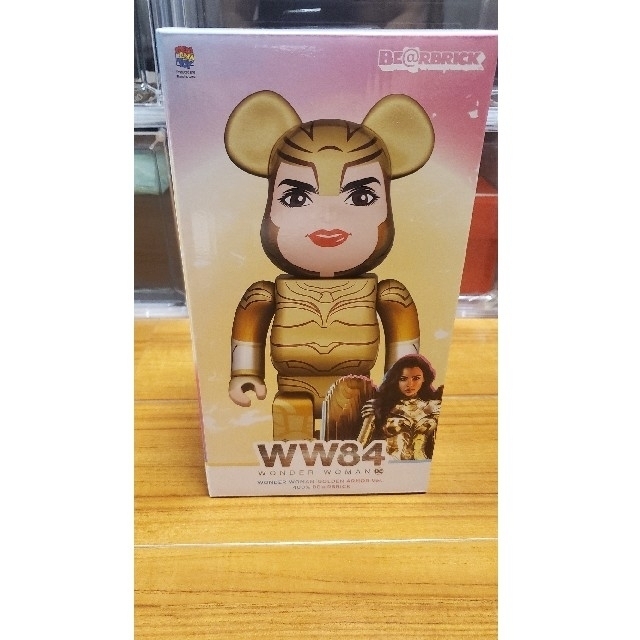 MEDICOM TOY(メディコムトイ)のBE@RBRICK WONDER WOMAN GOLDEN ARMOR 400％ ハンドメイドのおもちゃ(フィギュア)の商品写真