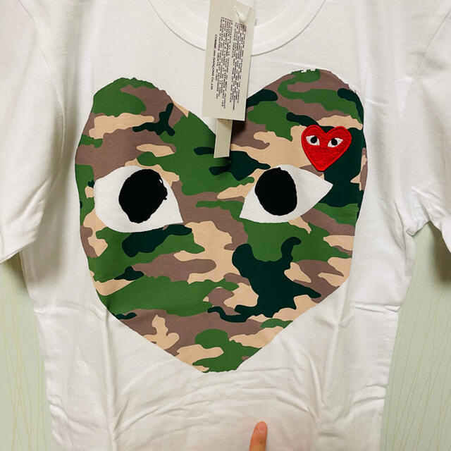 COMME des GARCONS(コムデギャルソン)の【即発】COMME des GARCONS ハートプリント Tシャツ レディース レディースのトップス(Tシャツ(半袖/袖なし))の商品写真