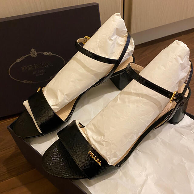 PRADA(プラダ)の夏期限定価格【新品】PRADA サンダル レディースの靴/シューズ(サンダル)の商品写真