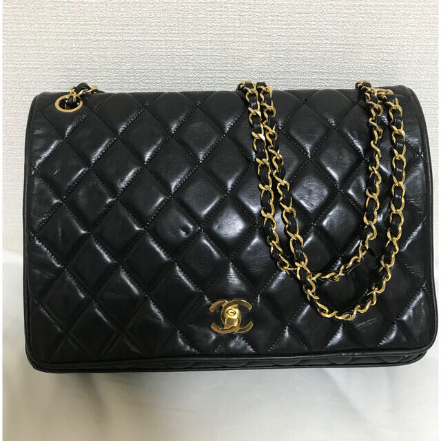 ■美品■CHANEL シャネル デカマトラッセ 28